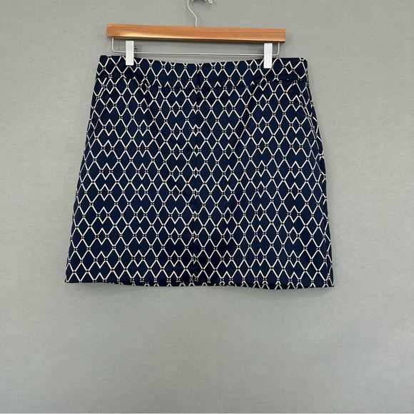 IZOD Golf Navy Diamond Print Skort - Picture 1 of 15